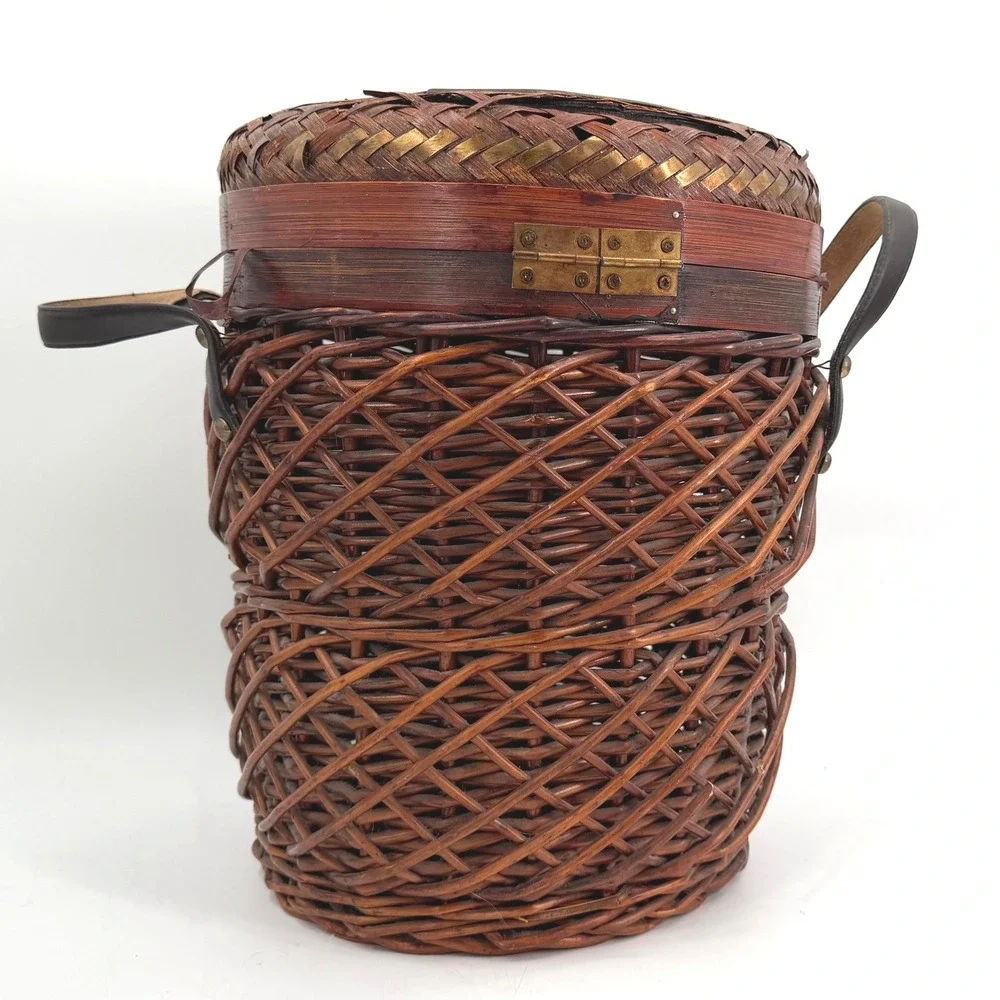 Vintage Asian Woven Rattan Storage Basket Hinged Lid Latch Handle Wicker READ